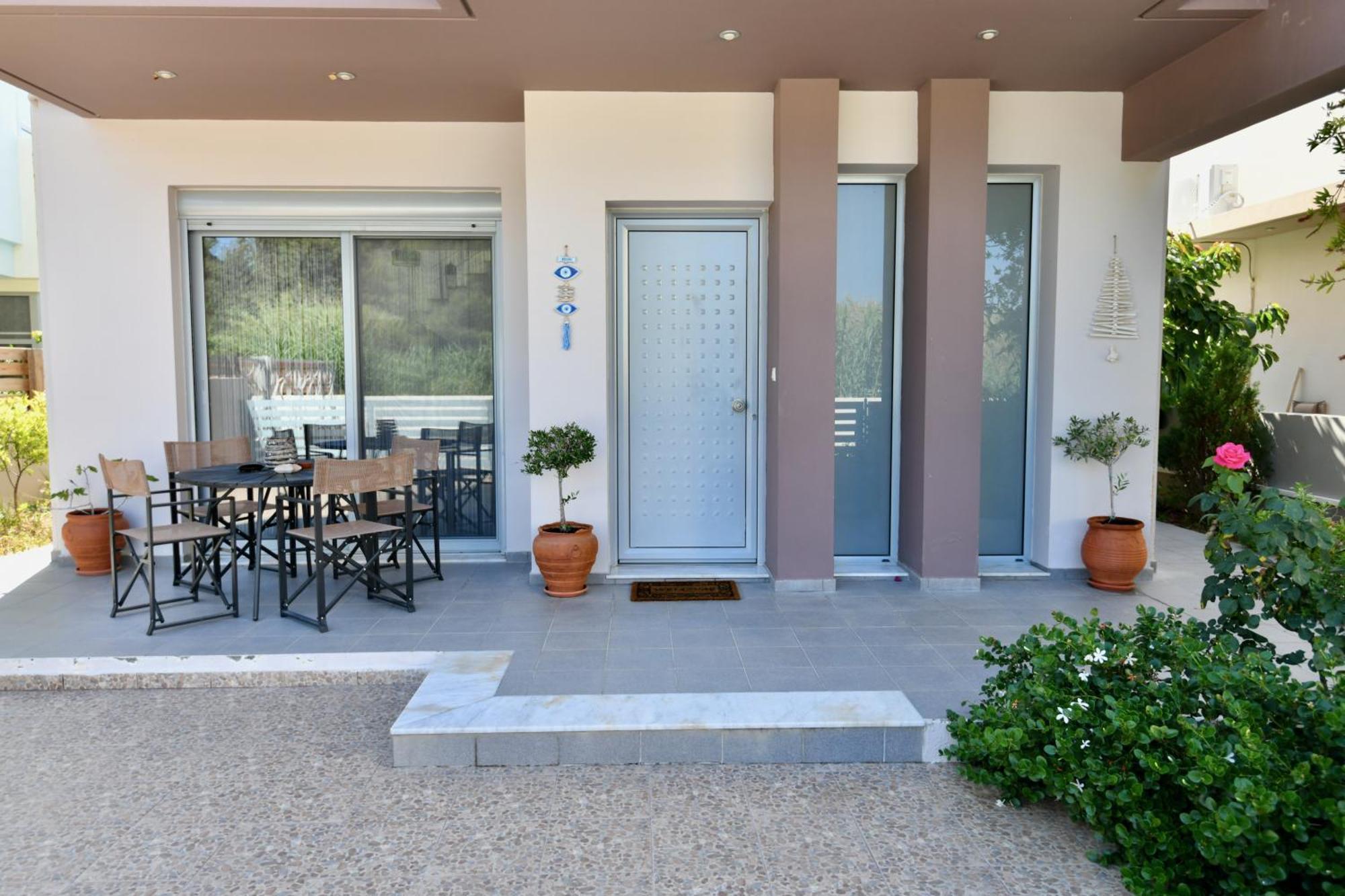Dionysus Seaside Villa イアリソス エクステリア 写真